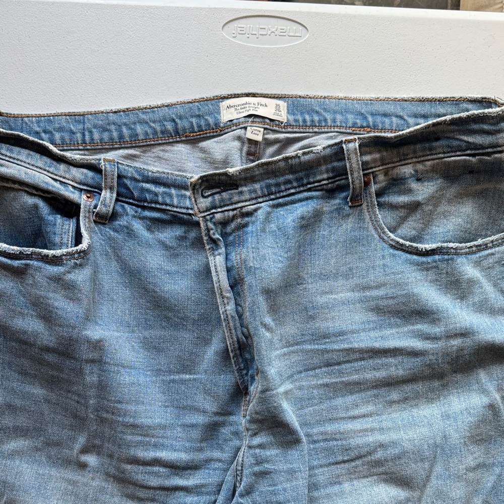 Abercrombie & Fitch Curve Love Ankle Straight Ultra High Rise Jeans